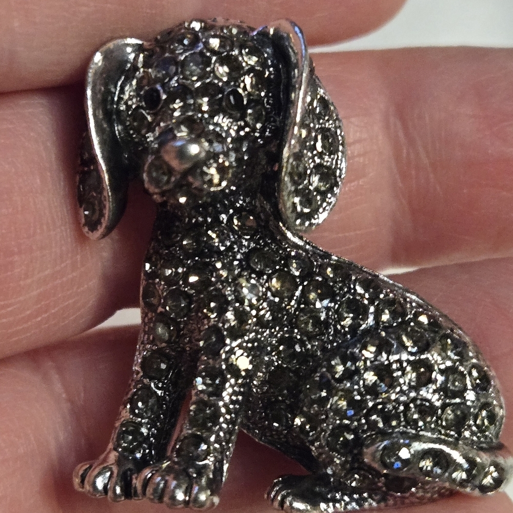 Sparkling Rhinestone Dog Brooch - Picture 2 of 3